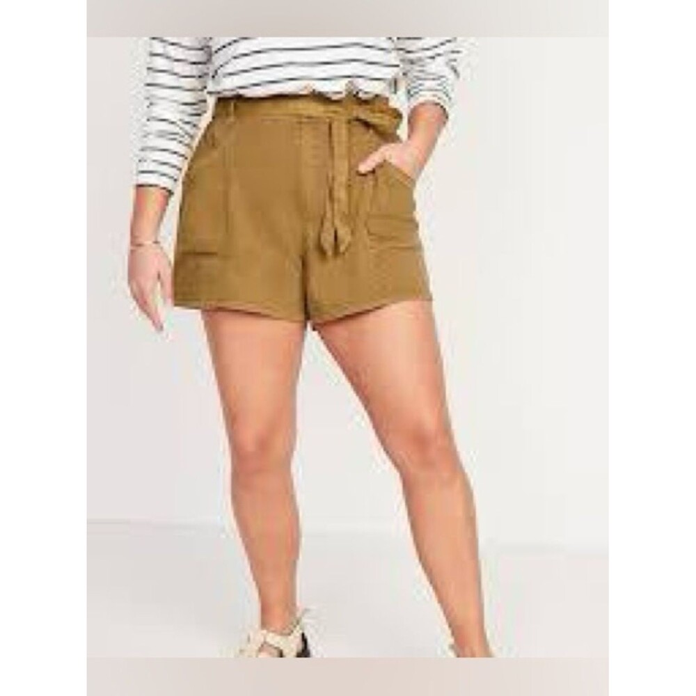 Old Navy High-Waist Tie-Front Shorts in Camel Plus Size XL